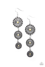 Charger l&#39;image dans la galerie, Festively Floral - Yellow Earrings
