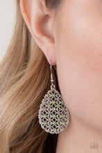 Charger l&#39;image dans la galerie, Glorious Gardens - Green Earrings
