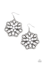 Charger l&#39;image dans la galerie, Dazzling Dewdrops - White Earrings
