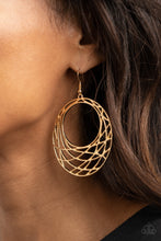 Cargar imagen en el visor de la galería, Urban Lineup - Gold Earrings
