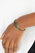 Charger l&#39;image dans la galerie, Rustic Roost - Brass Bracelet
