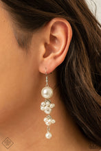 Charger l&#39;image dans la galerie, Ageless Applique - White Earrings
