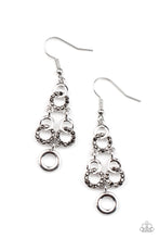 Charger l&#39;image dans la galerie, Luminously Linked - Silver Earrings
