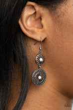 Charger l&#39;image dans la galerie, Keep It WHEEL - White Earrings
