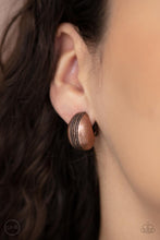 Cargar imagen en el visor de la galería, Classic Curves - Copper Earrings
