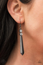 Cargar imagen en el visor de la galería, Sparkle Stream Earrings
