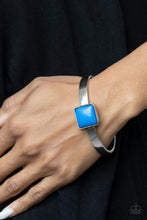 Load image into Gallery viewer, Prismatically Poppin - Blue Bracelet

