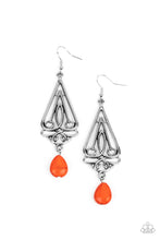 Charger l&#39;image dans la galerie, Transcendent Trendsetter - Orange Earrings
