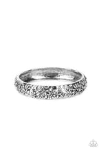 Charger l&#39;image dans la galerie, Victorian Meadow - Silver Bracelet

