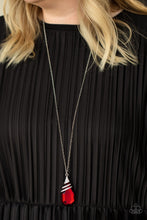 Cargar imagen en el visor de la galería, Demandingly Diva - Red  Necklace Set
