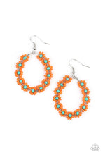 Charger l&#39;image dans la galerie, Festively Flower Child - Orange Earrings
