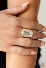 Cargar imagen en el visor de la galería, Bling To Heel - Gold Ring
