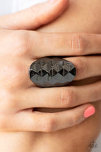 Carregar imagem no visualizador da galeria, Ferociously Faceted - Black Ring
