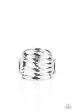Charger l&#39;image dans la galerie, Easily Swayed - Silver Ring
