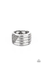 Cargar imagen en el visor de la galería, Legendary Lineup - Silver Ring
