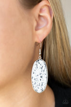 Charger l&#39;image dans la galerie, Stone Sculptures - White Earrings
