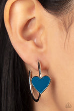 Charger l&#39;image dans la galerie, Kiss Up - Blue Earrings
