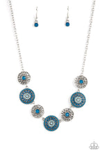 Carregar imagem no visualizador da galeria, Farmers Market Fashionista - Blue Necklace Set
