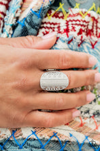 Cargar imagen en el visor de la galería, Teeming With Texture - Silver Ring
