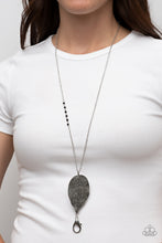 Cargar imagen en el visor de la galería, Frond Fantasy - Black Necklace Set
