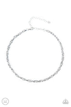 Cargar imagen en el visor de la galería, Urban Underdog - Silver Necklace Set
