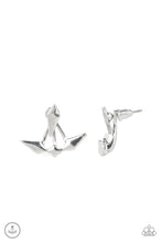 Carregar imagem no visualizador da galeria, Metal Origami - Silver Earrings
