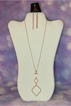 Cargar imagen en el visor de la galería, Marrakesh Mystery - Copper Necklace Set
