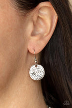 Load image into Gallery viewer, Spot On Sparkle - White Necklace Set
