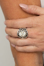 Cargar imagen en el visor de la galería, Straight to the Pop! - White Ring
