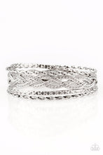 Cargar imagen en el visor de la galería, Straight Street - Silver Bracelet Set
