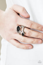 Cargar imagen en el visor de la galería, Flawless Foliage - Black Ring
