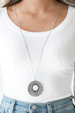 Charger l&#39;image dans la galerie, Chicly Centered - Multi Necklace Set
