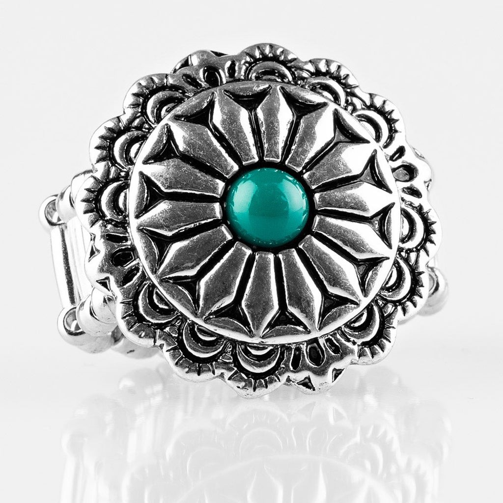 Daringly Daisy - Green Ring