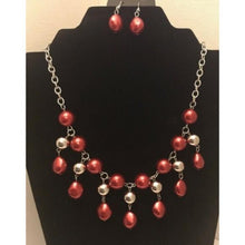 Cargar imagen en el visor de la galería, Queen of the Gala - Red Necklace Set
