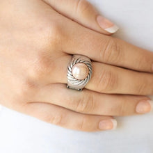 Cargar imagen en el visor de la galería, Wall Street Whimsical - Brown Ring
