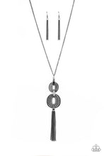 Cargar imagen en el visor de la galería, Timelessly Tasseled - Black Necklace Set
